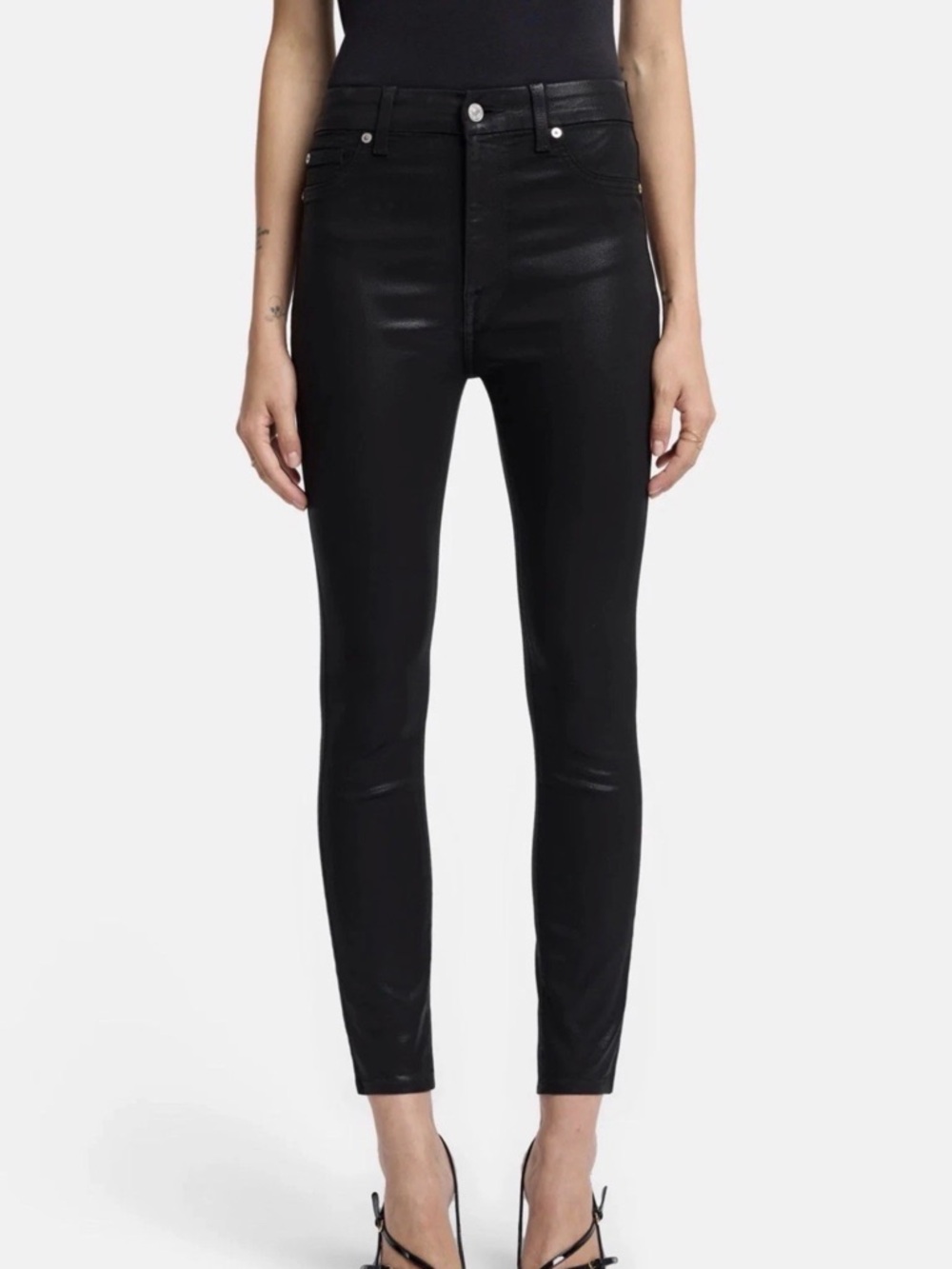 Classic Black Tee - Solid Black